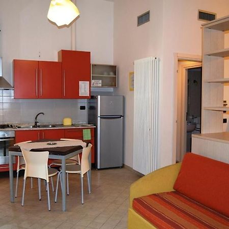 Oasi Del Mare Aparthotel Tirrenia Exterior foto