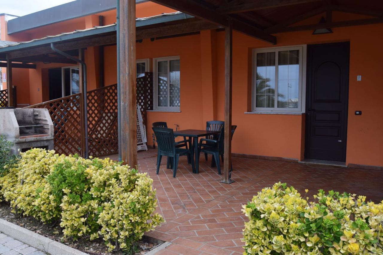 Oasi Del Mare Aparthotel Tirrenia Exterior foto